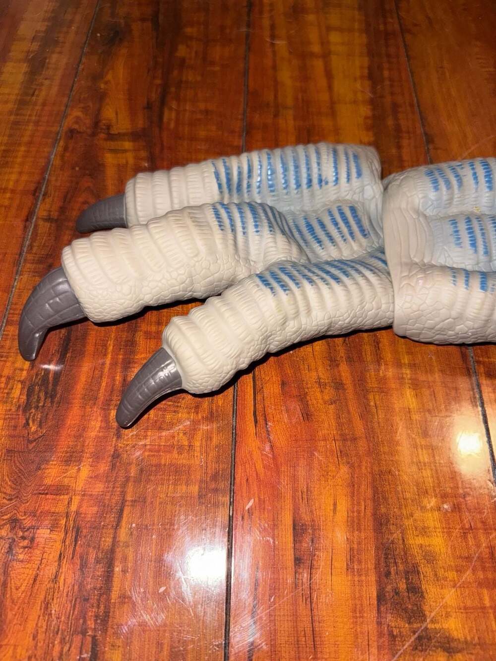 Mattel Jurassic World Velociraptor Blue Dinosaur Claws Gloves
